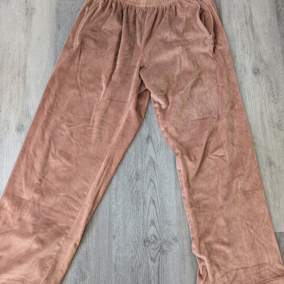 SKIMS Pants - SKIMS Velvet Lounge Pants